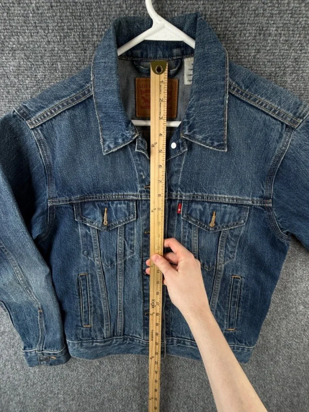 Levi’s Denim Trucker Jacket Blue Button Up Small Adult Biker Red Tab Cotton